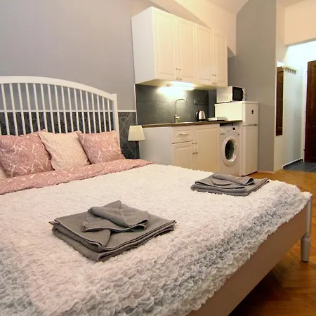 Allstar Vinohrady Ateliers Апартаменты *